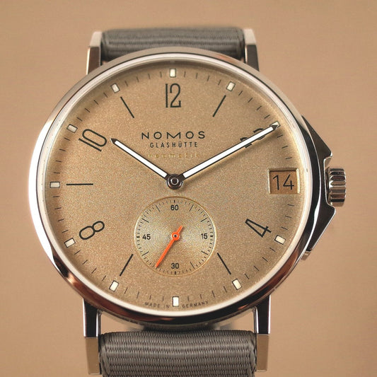 Nomos Ahoi neomatik 38 Datum sand 527 - V. Gasser 1873