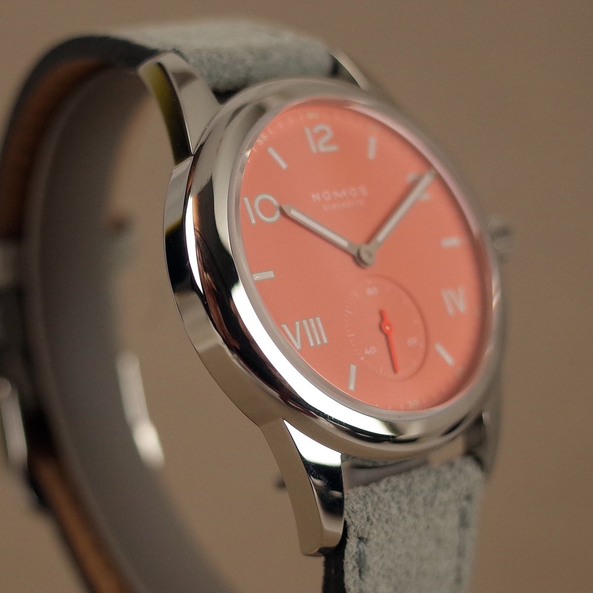 Nomos Club Campus cream coral 714 - V. Gasser 1873