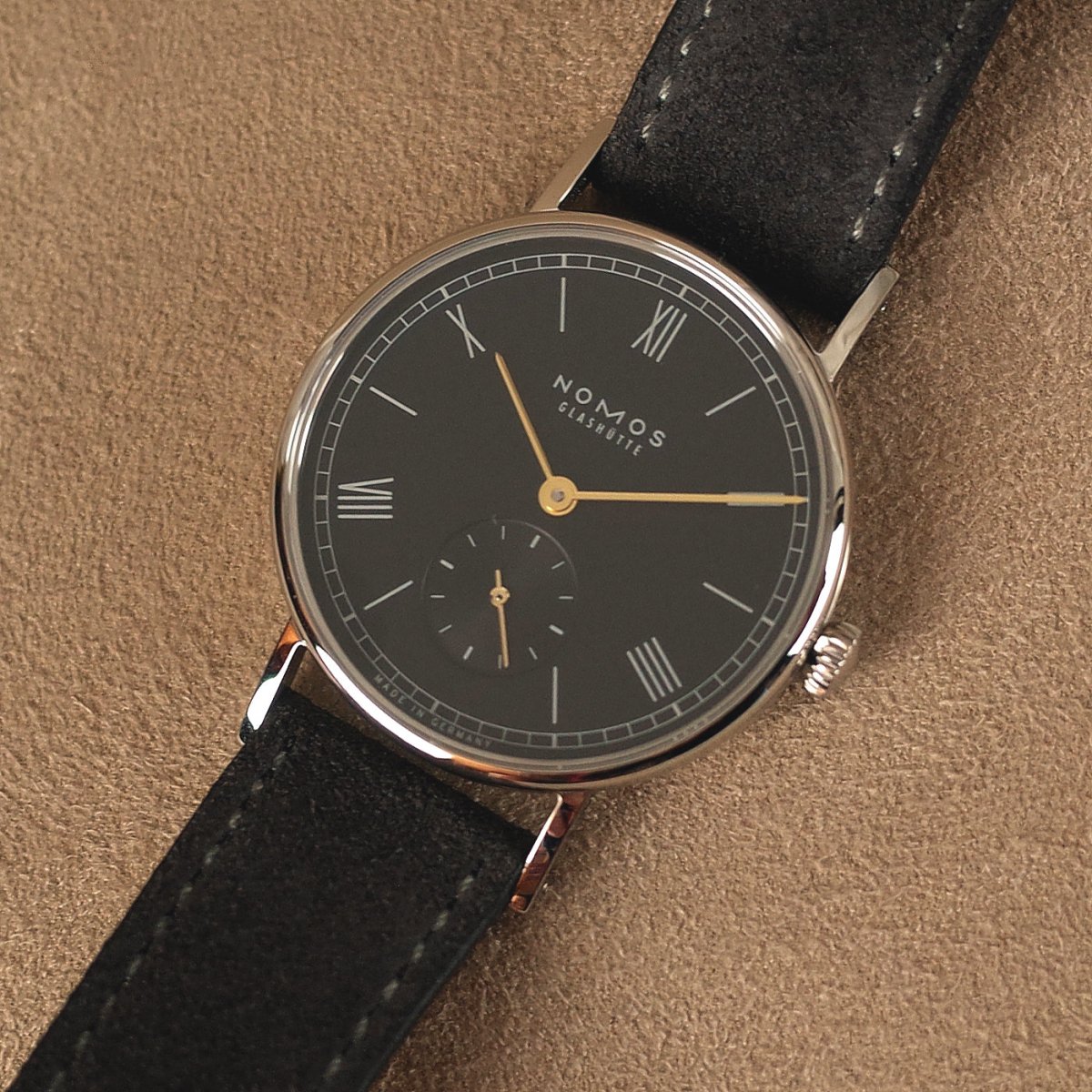 Nomos Ludwig 33 noir 227 - V. Gasser 1873