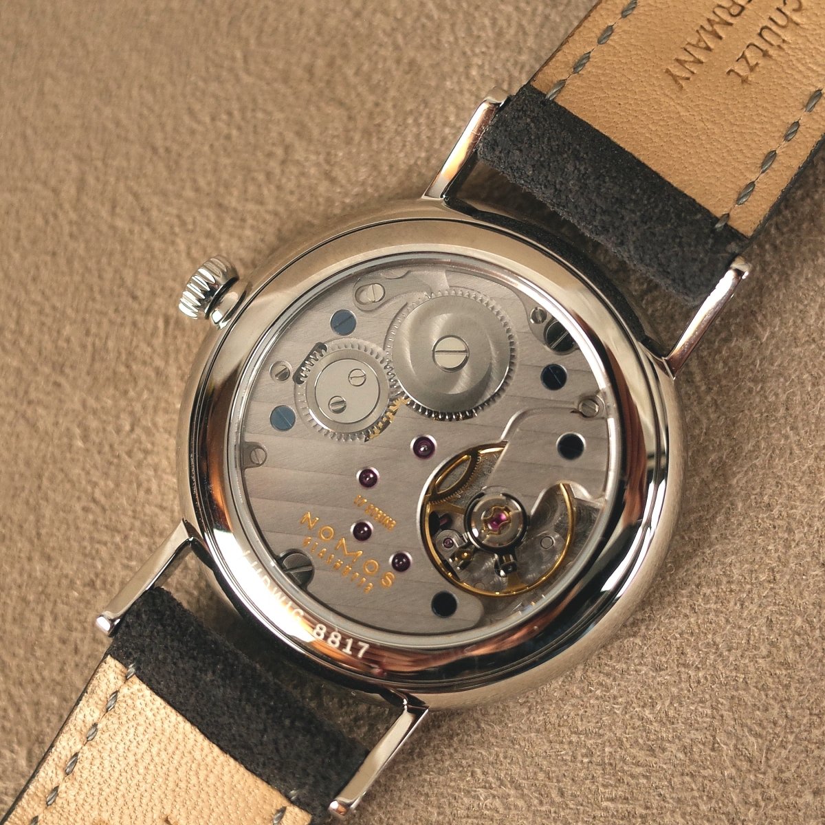 Nomos Ludwig 33 noir 227 - V. Gasser 1873