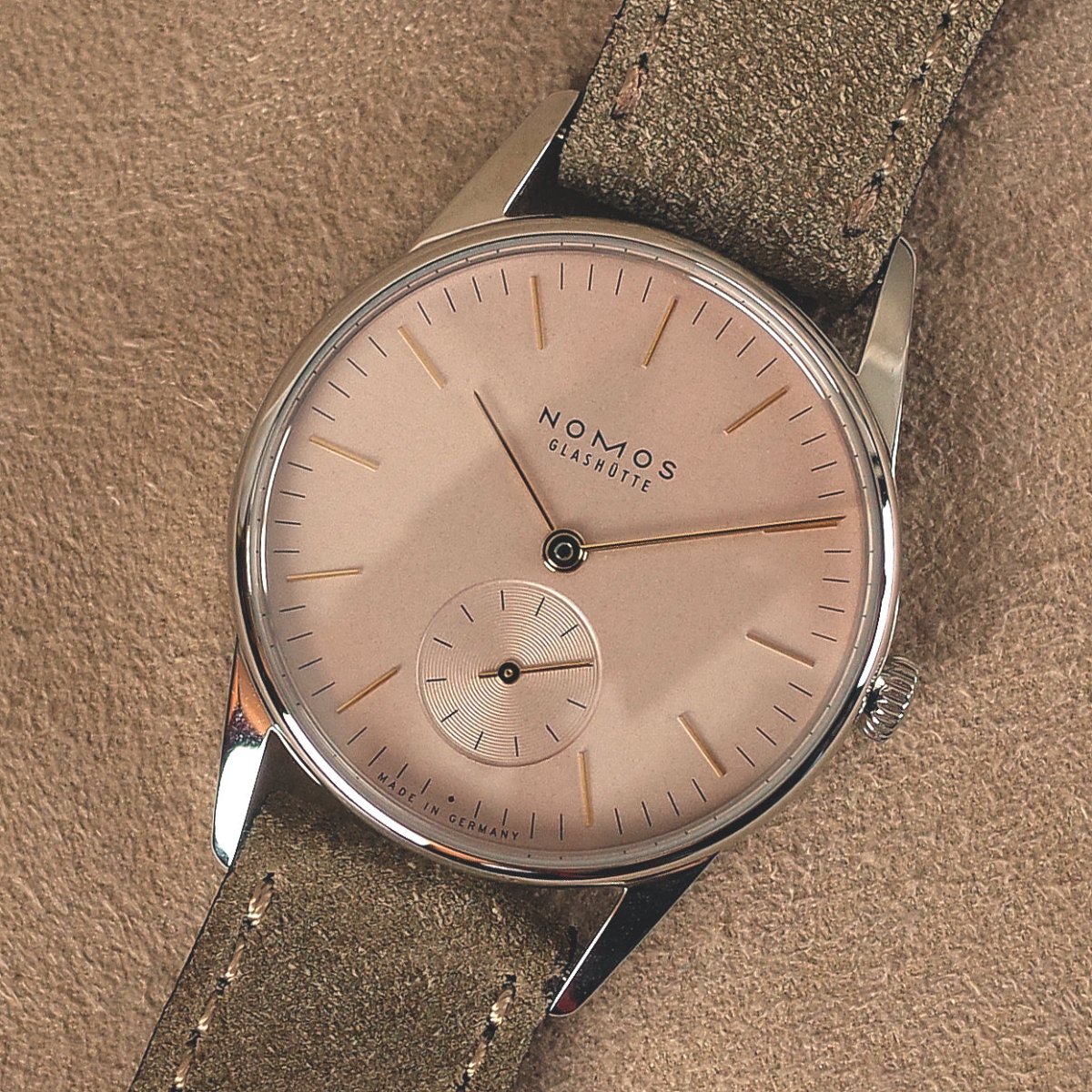 Nomos Orion 33 rosé 325 - V. Gasser 1873