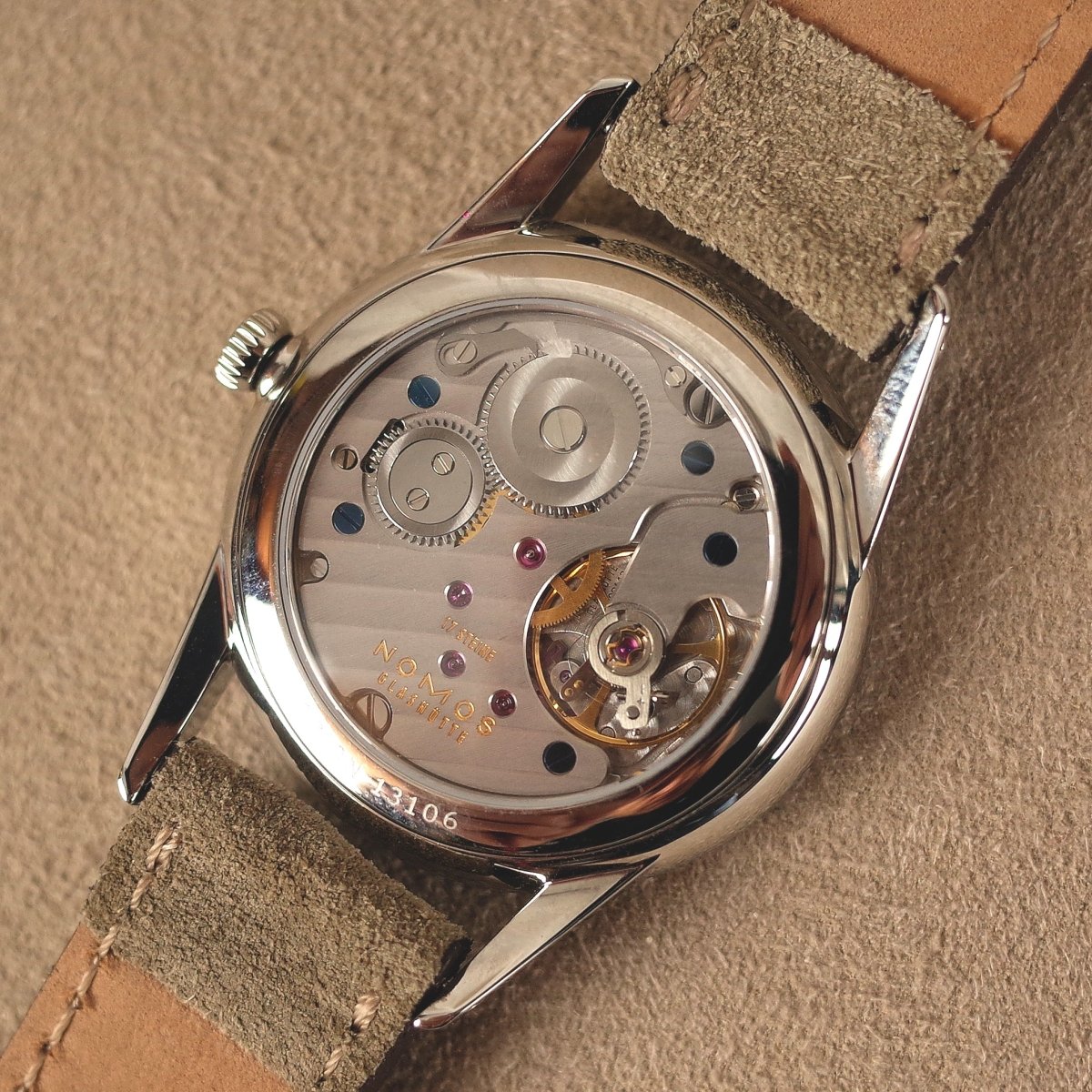 Nomos Orion 33 rosé 325 - V. Gasser 1873