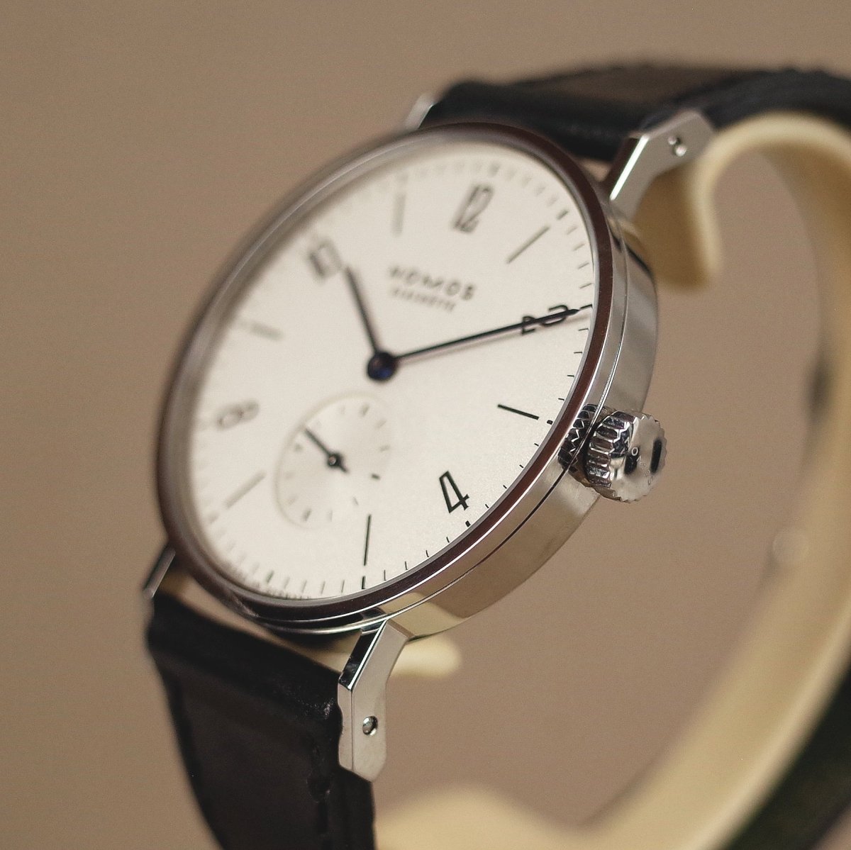 Nomos Tangente 101 - V. Gasser 1873