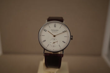 Nomos Tangente neomatik doré 192 - V. Gasser 1873