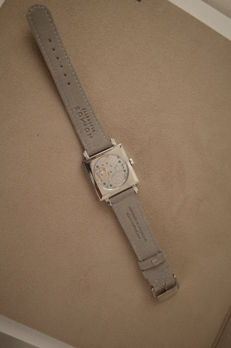 Nomos Tetra "Die Unerreichbare" 477 - V. Gasser 1873