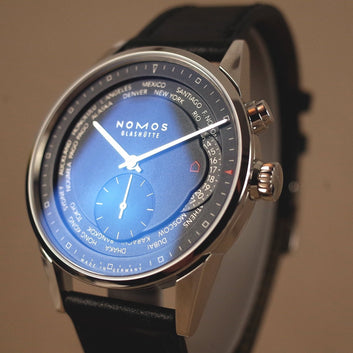 Nomos "Zürich Weltzeit" nachtblau 807 - V. Gasser 1873