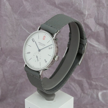 Nomos Tangente 38 - 50 ans de Médecins Sans Frontières "Doctors Without Borders" Limited Edition 165.S50 - V. Gasser 1873